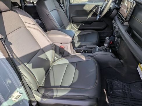 New 2026 Jeep Gladiator Sport AWD/4WD image 33