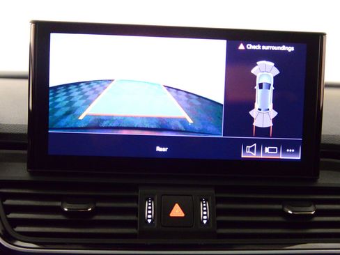 Used 2023 Audi Q5 e Premium w/ Convenience Package image 35