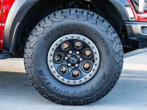 Used 2024 Ford F150 Raptor image 9