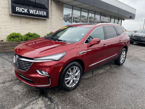 Used 2023 Buick Enclave Essence w/ Experience Buick Package AWD/4WD image 2