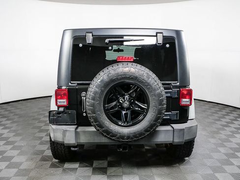 Used 2012 Jeep Wrangler Unlimited Sport image 25