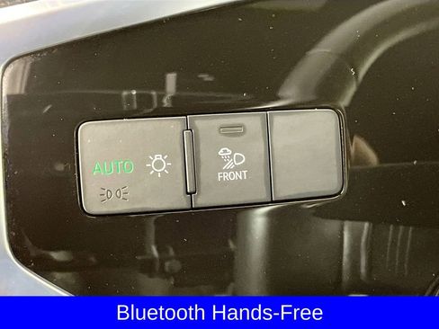 Used 2025 Audi Q3 2.0T Premium image 11