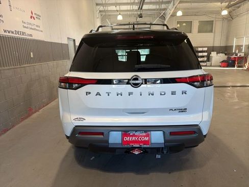 New 2026 Nissan Pathfinder Platinum AWD/4WD image 4