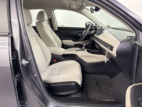 Certified 2024 Honda HR-V LX image 30