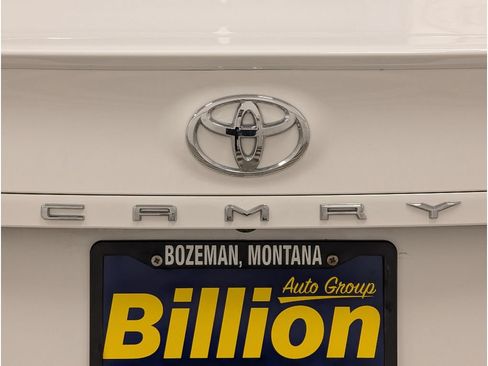 Used 2021 Toyota Camry SE w/ Cold Weather Package AWD/4WD image 5