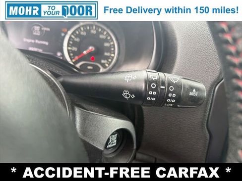 Used 2015 Jeep Renegade Trailhawk w/ Popular Equipment Group AWD/4WD image 17