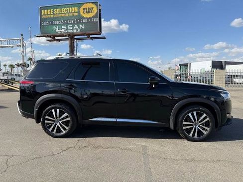 Certified 2023 Nissan Pathfinder Platinum image 7