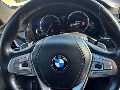 Used 2019 BMW 740i image 20