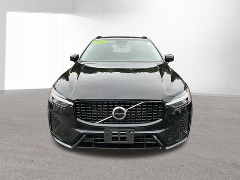 Used 2025 Volvo XC60 B5 Core AWD/4WD image 8