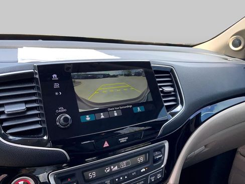 Used 2021 Honda Pilot Elite image 25