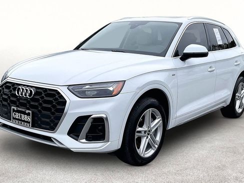 Used 2023 Audi Q5 e Premium Plus w/ Premium Plus Package AWD/4WD image 15