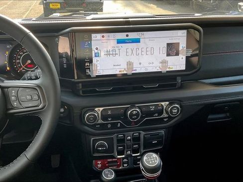 New 2025 Jeep Wrangler Unlimited Rubicon image 8