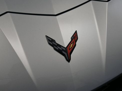 Used 2022 Chevrolet Corvette Stingray Preferred Cpe w/ Z51 Performance Package RWD image 13