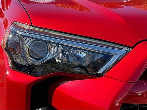 Used 2020 Toyota 4Runner SR5 image 26