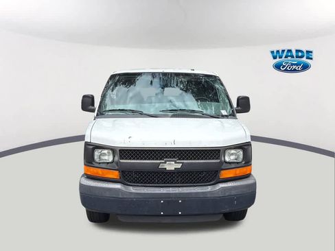 Used 2013 Chevrolet Express 2500 LS image 2