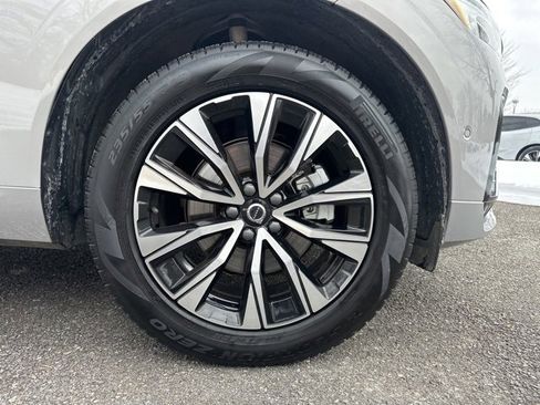 Certified 2025 Volvo XC60 B5 Plus image 11