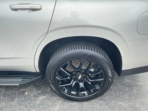 Certified 2023 Chevrolet Tahoe LT w/ Luxury Package AWD/4WD image 33