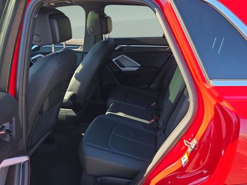 Used 2022 Audi Q3 2.0T Premium w/ Convenience Package image 11