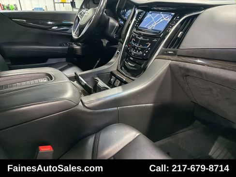 Used 2018 Cadillac Escalade Platinum image 95