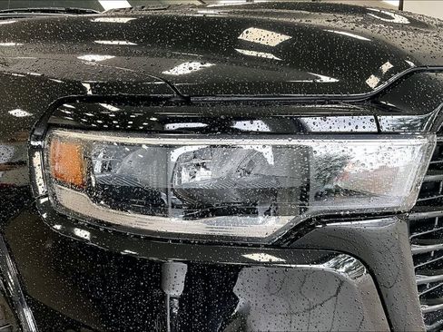 Used 2025 RAM 1500 Laramie w/ Sport Appearance Package AWD/4WD image 30