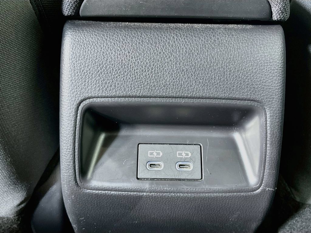 Used 2025 Toyota Corolla LE FWD image 29