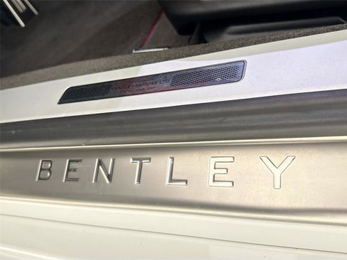 Used 2020 Bentley Continental GT AWD/4WD image 32