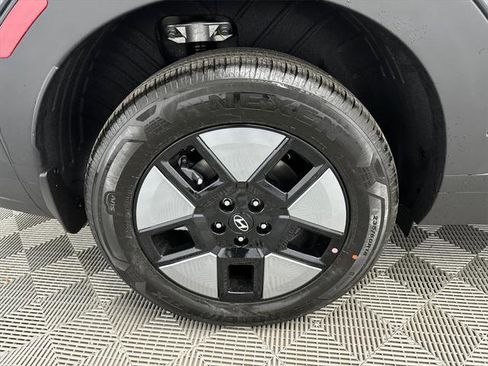 New 2026 Hyundai Santa Fe SE image 18