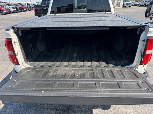 Used 2015 GMC Sierra 1500 SLT w/ SLT Crew Cab Value Package AWD/4WD image 16