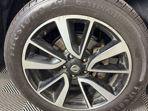 Used 2018 Nissan Rogue SL w/ Premium Package AWD/4WD image 18