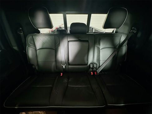 New 2026 RAM 3500 Limited w/ Towing Technology Group image 10