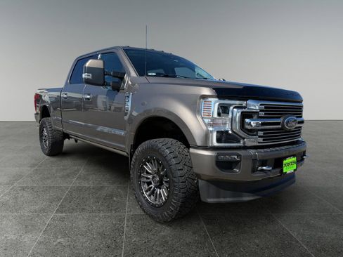 Used 2022 Ford F350 Limited w/ FX4 Off-Road Package AWD/4WD image 9