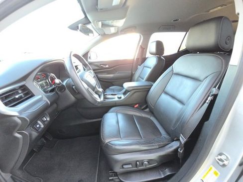 Used 2017 GMC Acadia SLT image 10