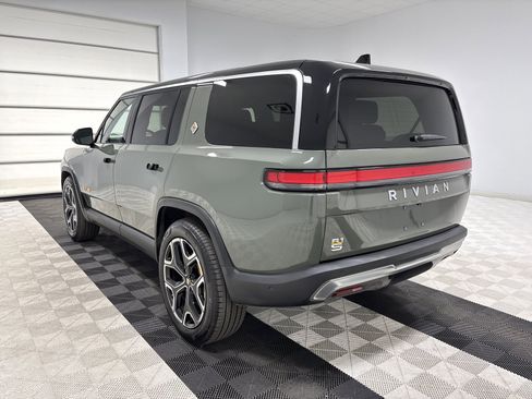 Used 2022 Rivian R1S Launch Edition image 3