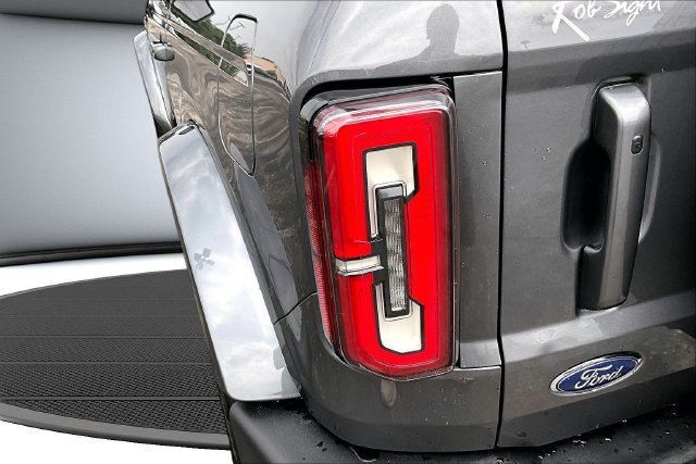Used 2023 Ford Bronco Outer Banks AWD/4WD image 22