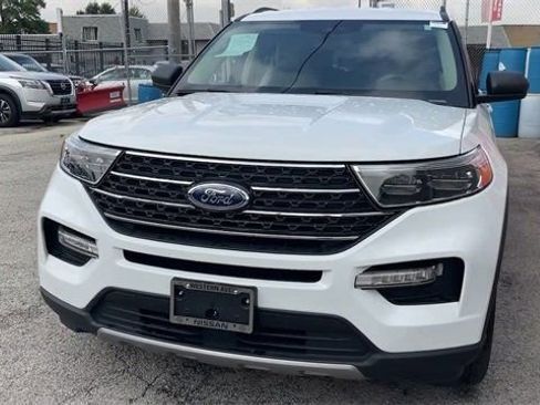 Used 2024 Ford Explorer XLT w/ Equipment Group 202A image 27