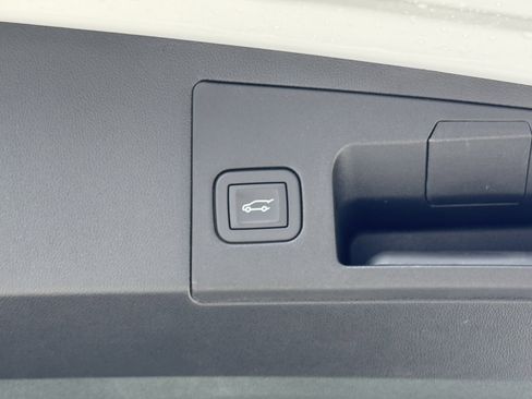 New 2025 Cadillac XT5 Premium Luxury w/ Technology Package image 9