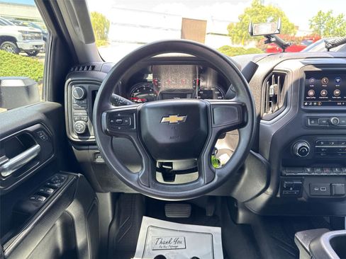 Used 2021 Chevrolet Silverado 2500 Custom w/ Custom Value Package AWD/4WD image 15
