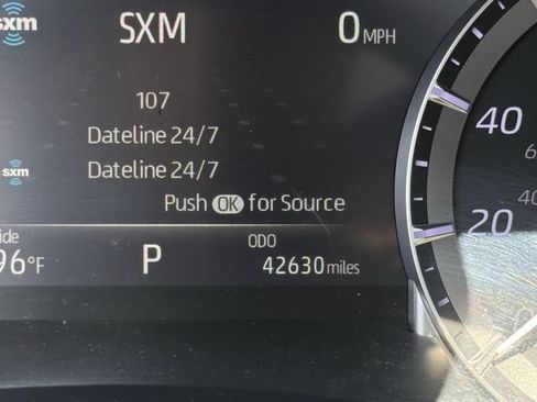 Used 2022 Toyota Highlander XLE FWD image 17