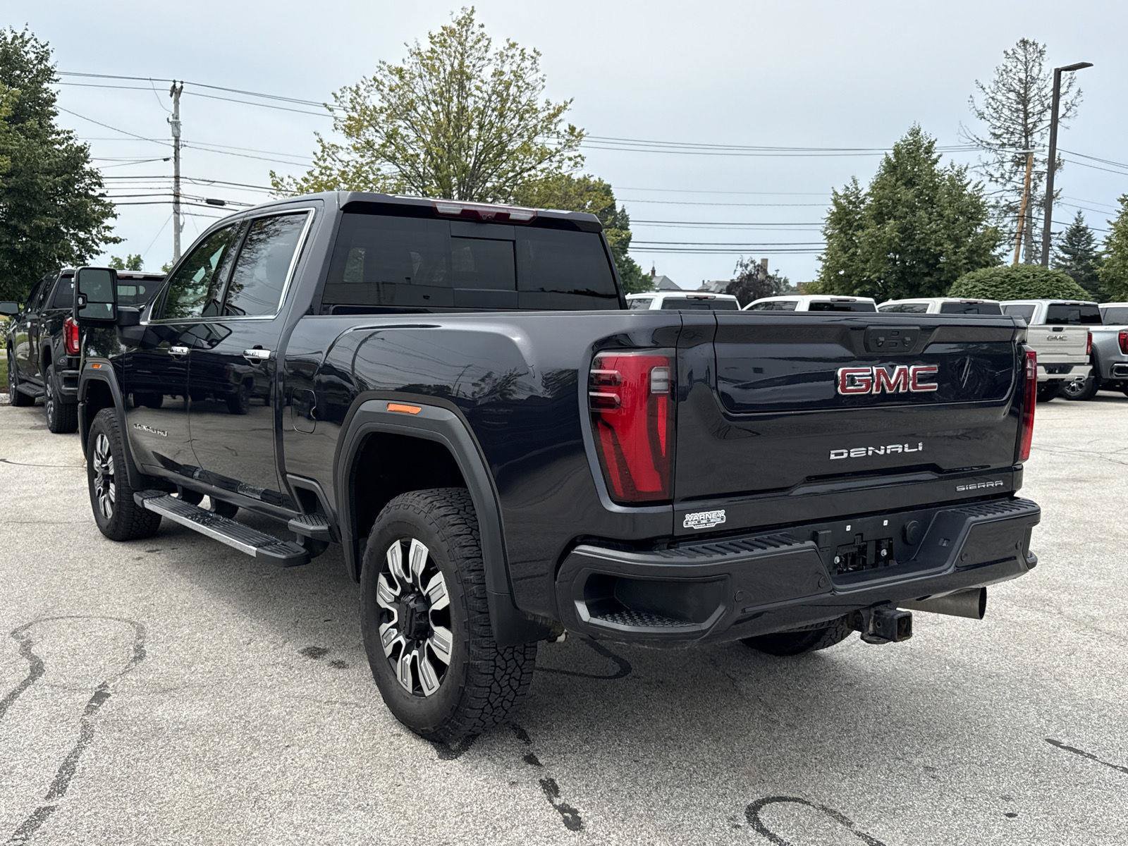 Used 2024 GMC Sierra 2500 Denali w/ Denali Reserve Package AWD/4WD image 5