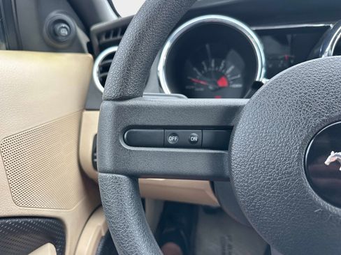 Used 2008 Ford Mustang GT Premium image 25