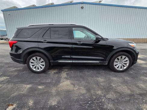 Used 2022 Ford Explorer Limited w/ Limited Technology Package AWD/4WD image 2