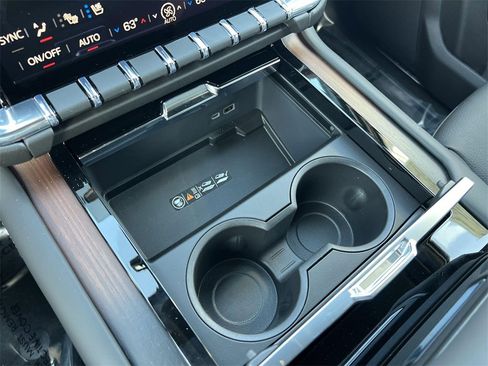 New 2026 GMC Yukon Denali w/ Sun & Power Step Package image 21