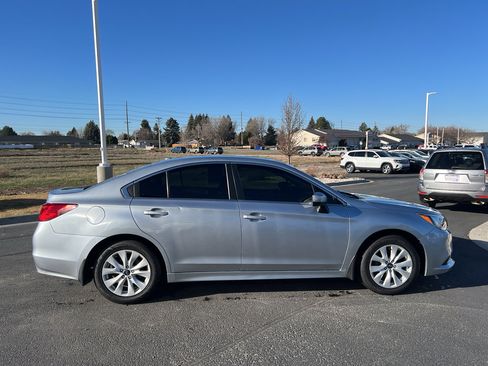 Used 2015 Subaru Legacy 2.5i Premium w/ Moonroof Package AWD/4WD image 5