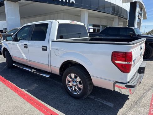Used 2010 Ford F150 XLT image 2