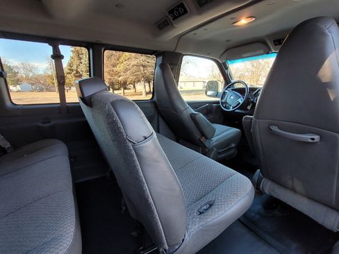 Used 2019 Chevrolet Express 2500 LS w/ Driver Convenience Package image 26