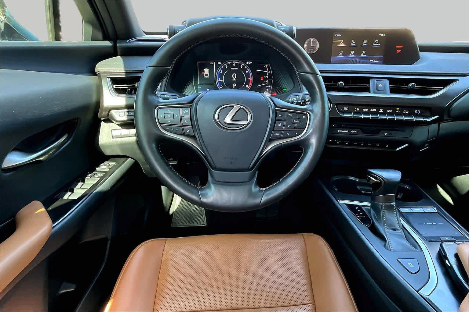 Used 2019 Lexus UX 200 w/ Premium Package FWD image 5