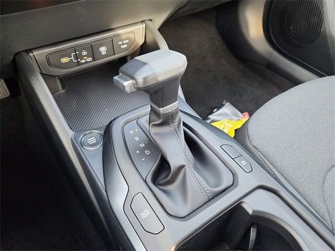 New 2025 Kia K4 LXS image 22