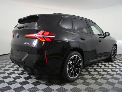 Used 2026 BMW X3 xDrive30 w/ Premium Package image 3