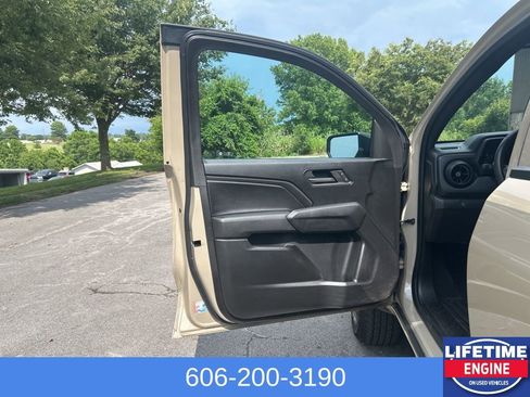 Used 2024 Chevrolet Colorado Trail Boss image 11