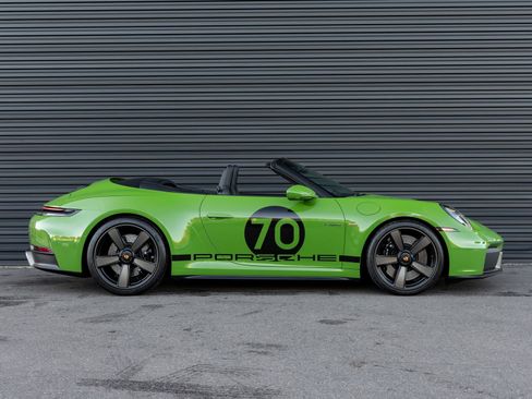 Certified 2026 Porsche 911 Carrera GTS image 9